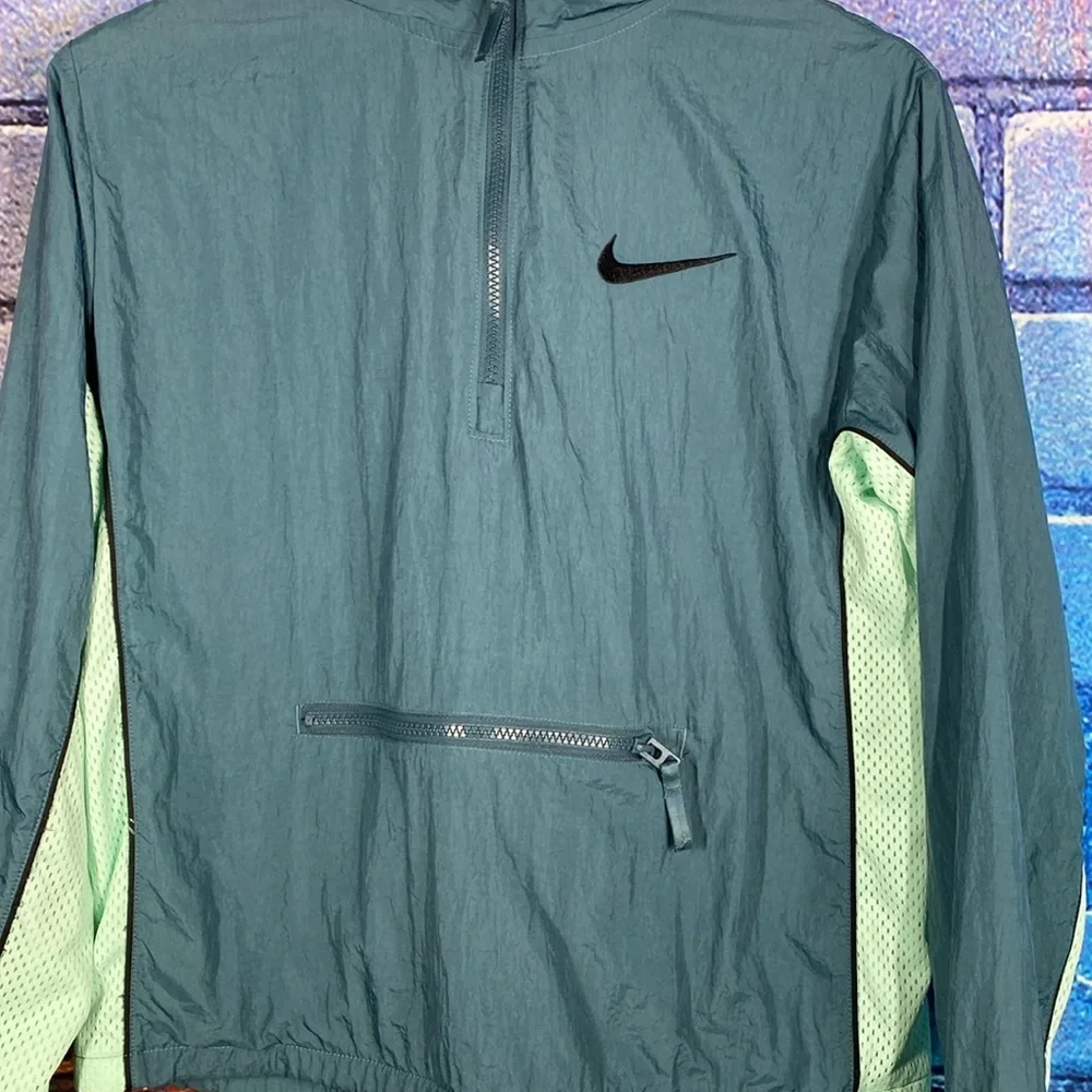 Nike Women’s Activewear Breathable Windbreaker Jacket Blue XL - Picture 2 of 8
